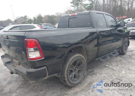 2022 Ram 1500 Big Horn 4X2 6'4 Box z USA, uszkodzony, nr VIN 1C6RREBT8NN475401